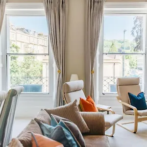 Apartment Luxury, Central, Sun-filled 3 Bed Haven In, Bath